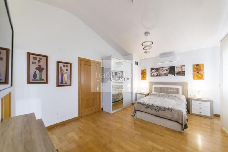 Foto 5a4c0e4c-ada6-4964-bdc3-d2e56e041e4f. Casa urbantia vende magnífica vivienda unifamiliar navarra en Mañeru