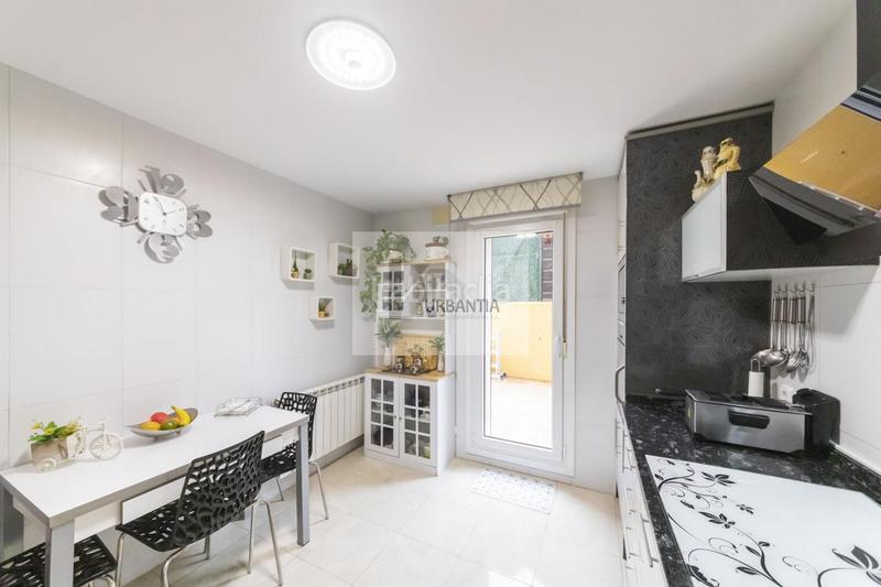 Foto 5beac252-5f89-4e2e-b7a5-be0136800ef9. Casa urbantia vende magnífica vivienda unifamiliar navarra en Mañeru