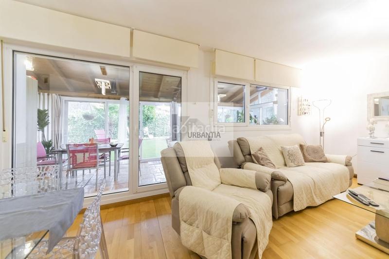 Foto b30e622d-42a1-4444-905f-ba94c26b22c6. Casa urbantia vende magnífica vivienda unifamiliar navarra en Mañeru