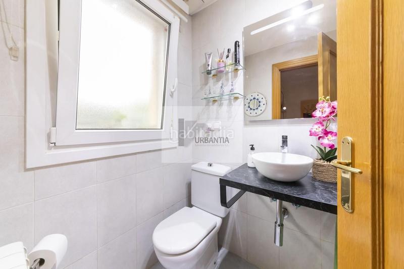 Foto b4df9986-42a9-4d0c-b617-da74a33c1efd. Casa urbantia vende magnífica vivienda unifamiliar navarra en Mañeru