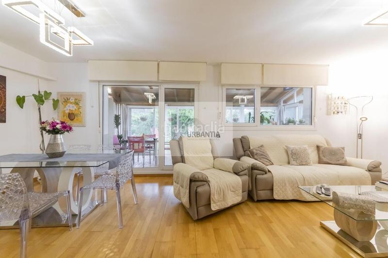 Foto bf785ec2-1351-404e-bfd6-82fa6d6e1ef1. Casa urbantia vende magnífica vivienda unifamiliar navarra en Mañeru