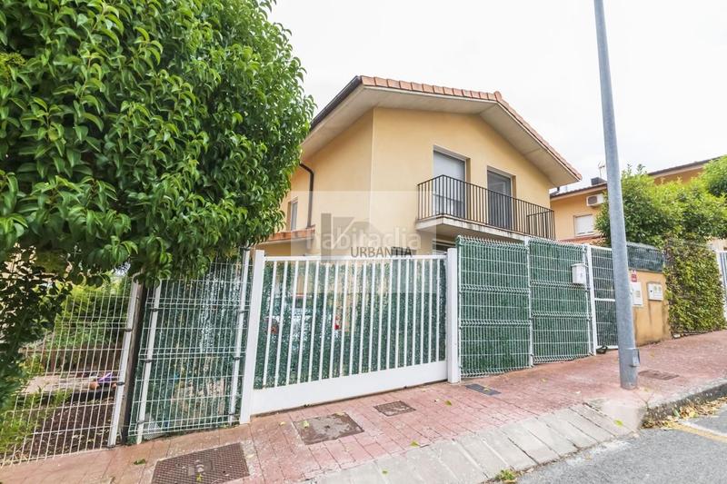 Foto c3e32280-4b12-474a-8821-8588e3a19253. Casa urbantia vende magnífica vivienda unifamiliar navarra en Mañeru