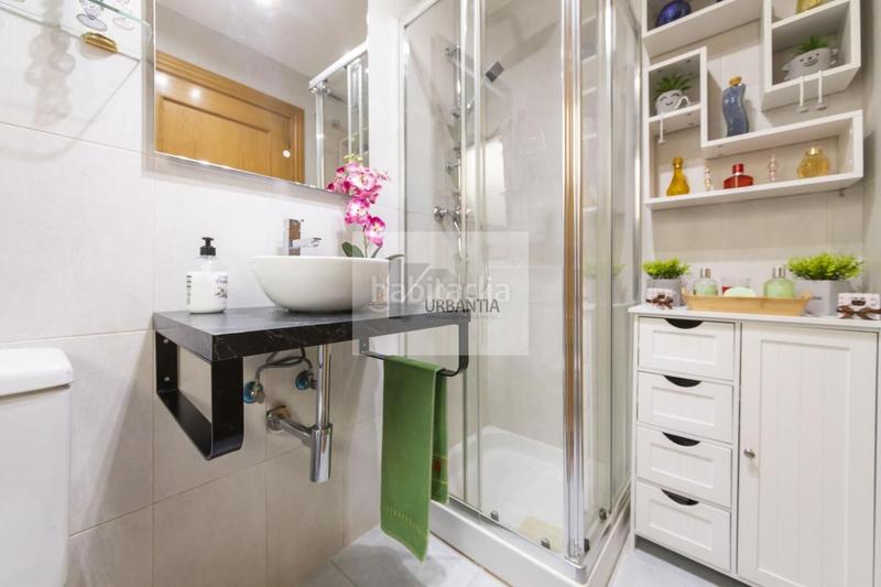 Foto d20ffd80-da60-4fcd-ac42-663748a99f89. Casa urbantia vende magnífica vivienda unifamiliar navarra en Mañeru
