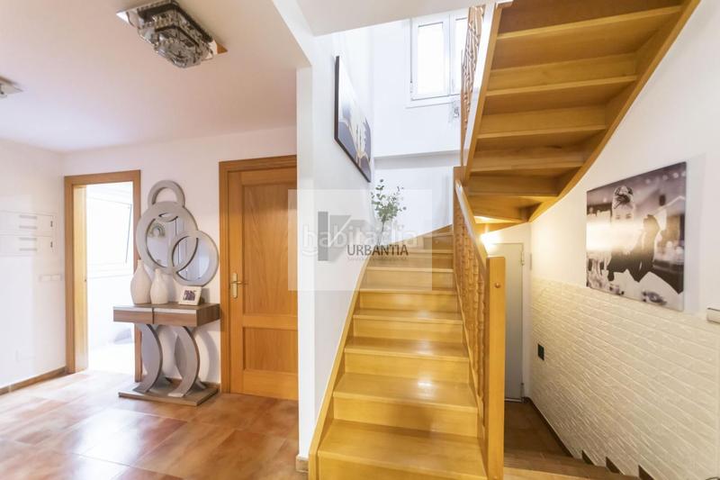 Foto f3244224-dbc9-401f-b500-2977da2e4aa6. Casa urbantia vende magnífica vivienda unifamiliar navarra en Mañeru