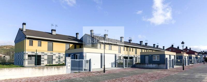 Foto 463388d7-533a-4cb9-9167-f3e429c95b35. Casa ultimas viviendas en esquina promoción en Enériz