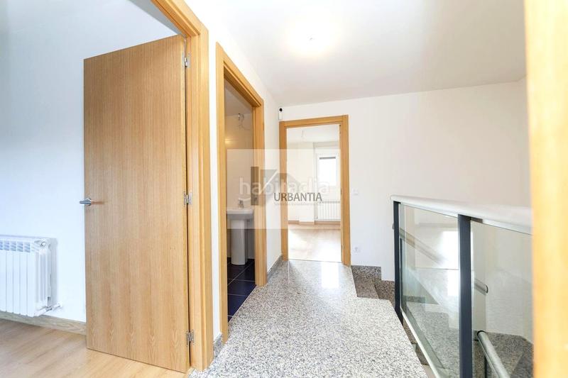 Foto 4d9f1688-50aa-4344-8441-98d3582e2c12. Casa ultimas viviendas en esquina promoción en Enériz