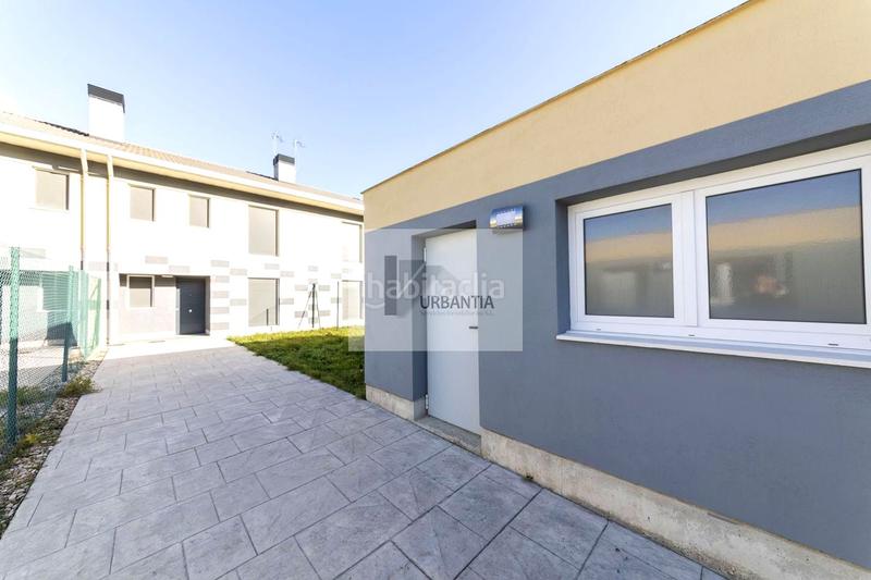 Foto 57db5c47-5ea1-4c9b-b12c-9b371deb60a1. Casa ultimas viviendas en esquina promoción en Enériz