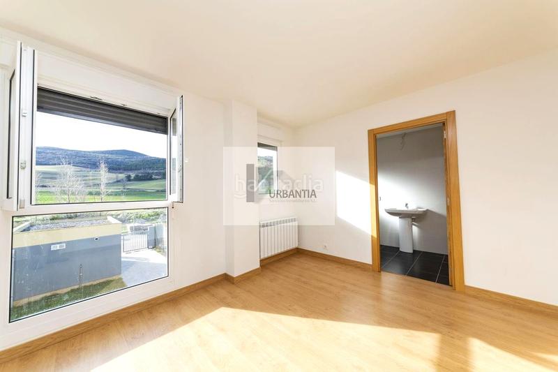 Foto a658fcb1-783c-4a32-a339-96eb9533282e. Casa ultimas viviendas en esquina promoción en Enériz