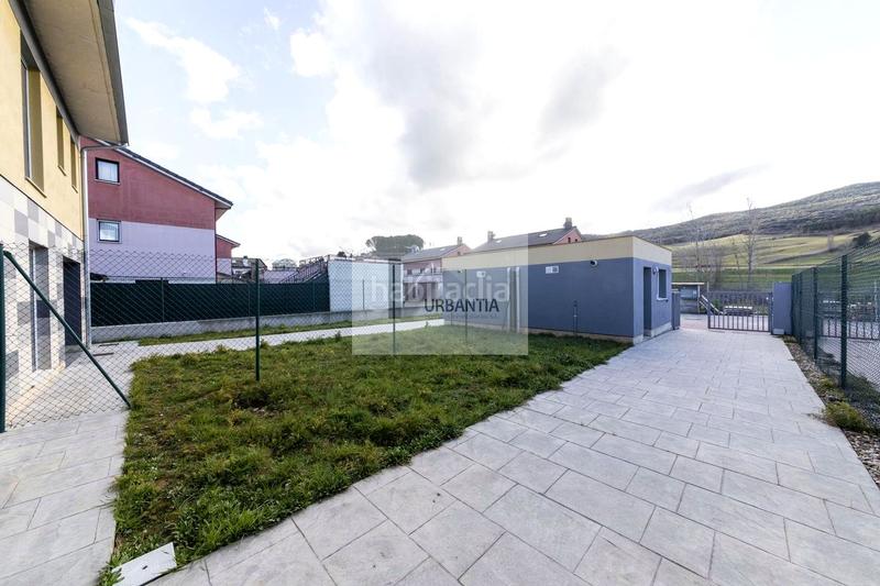 Foto ac1ae82d-c1a0-4060-8821-6cda3862adf6. Casa ultimas viviendas en esquina promoción en Enériz