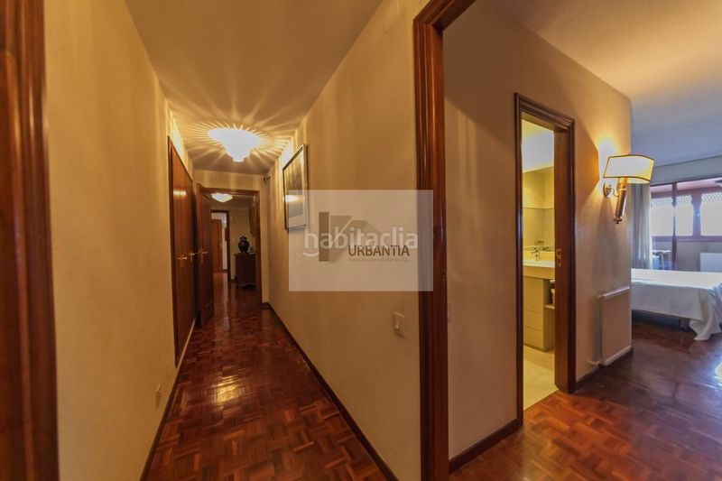 Foto b90e7e79-3290-43cd-8ef1-3925b46b13f2. Piso vivir en las alturas. una vivienda única en el corazón de pamplona. en Pamplona / Iruña