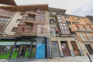 Etagenwohnung  Del coso. Precios piso con ascensor y balcónmirador a la plaza del coso tu