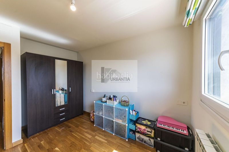 Foto 41218257-f83b-4125-ab7c-d6d578f4dd69. Casa aparellada amb calefacció a Olza