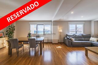 Piso  Iturko. Magnífico piso en sarasa, junto al club de campo de zuasti