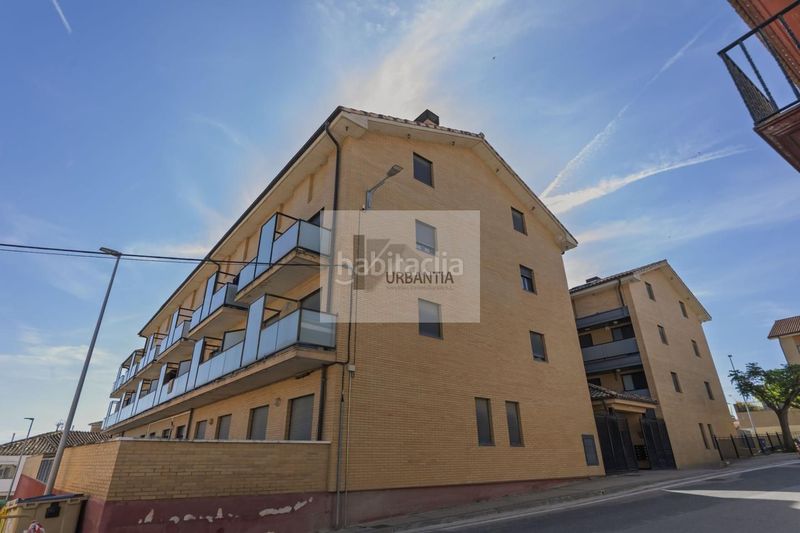 Foto b6848737-8840-4260-990c-1fcf6b34e69b. Pis amb calefacció aparcament a Larraga