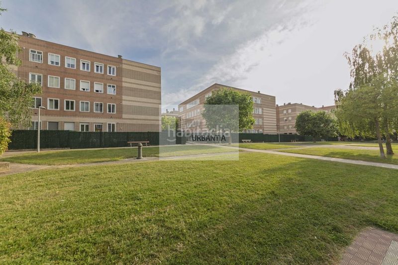 Foto 0ca59a28-c9a3-4149-8486-afdb10397b55. Pis amb calefacció aparcament a Mendillorri Pamplona / Iruña