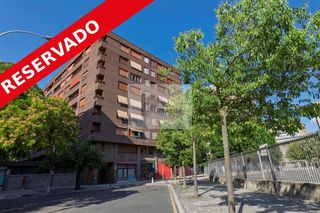 Flat  De iñigo arista. Piso de 3 dormitorios con terraza, garaje y trastero en el coraz