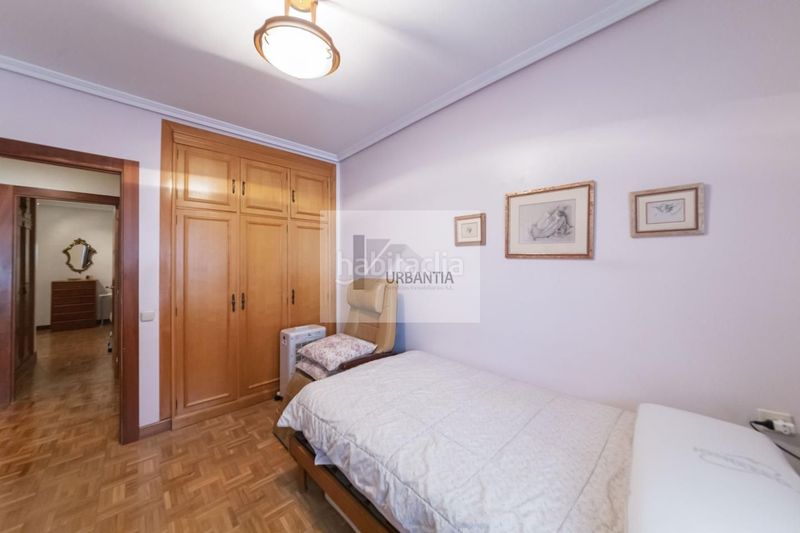 Foto e6c76fc5-5655-4c2a-bc9b-7280793c9a3c. Pis amb calefacció aparcament a Iturrama Pamplona / Iruña