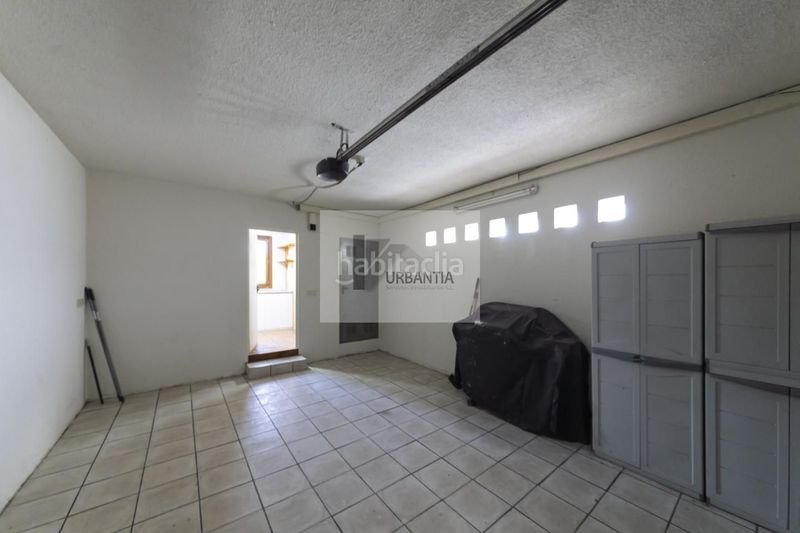 Foto 18b63335-860a-4338-82fe-13855684b634. Casa amb calefacció piscina a Olóriz