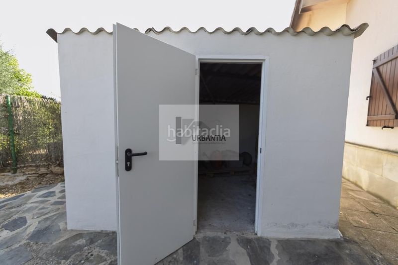 Foto cd99ad92-ed85-4695-aa83-fd905fa758a9. Casa amb calefacció piscina a Olóriz