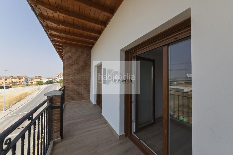 Foto abfbcd04-ab4b-47f5-9f0f-84f9f03e8da5. Casa adossada amb calefacció a Larraga