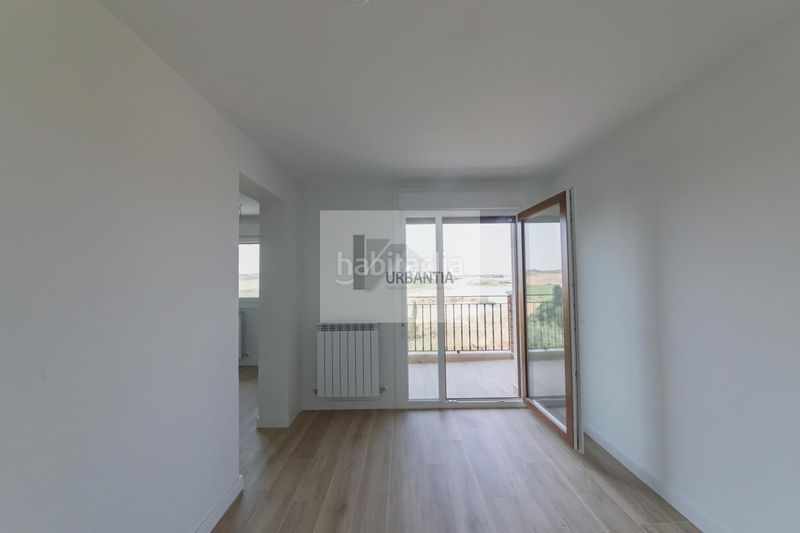 Foto af66d1ed-1fab-4ff9-8ac8-fd2fe42e7775. Casa adossada amb calefacció a Larraga