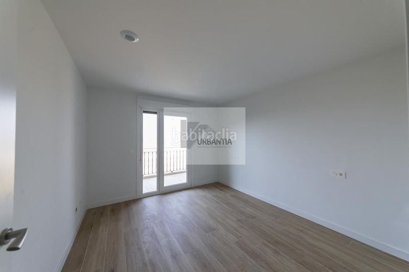 Foto bba67b8b-4432-4d82-baed-cc8b992b9f27. Casa adossada amb calefacció a Larraga