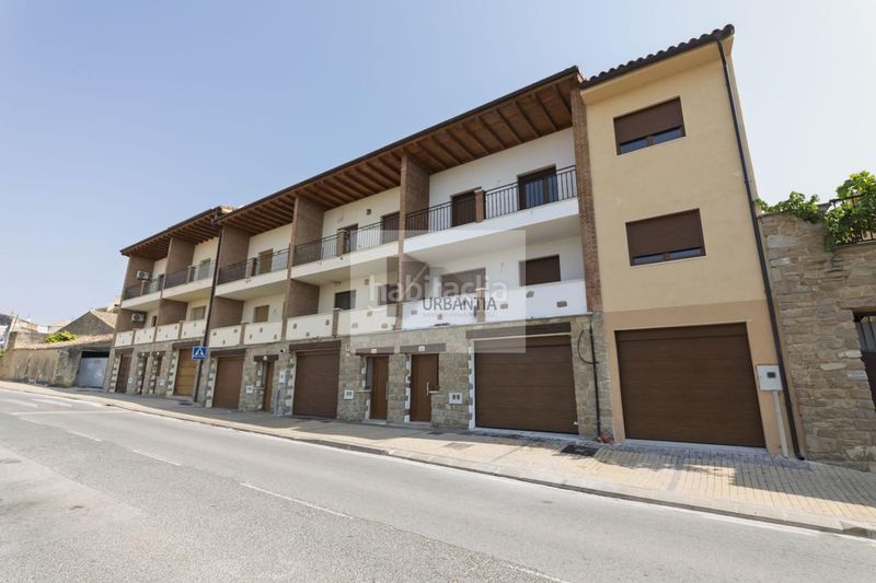 Foto c4da1f48-7329-446c-bd93-425eabf1a88e. Casa adossada amb calefacció a Larraga