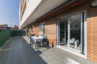 Planta baixa  Calle rafael alberti. Planta baja con espectacular terraza en orkoien 110 m, 3 dormito