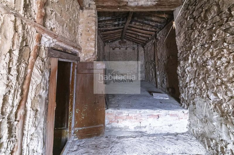Foto 82d176a1-1c1e-43a3-b1bf-883b7d463d8c. Casa amb calefacció a Larraga