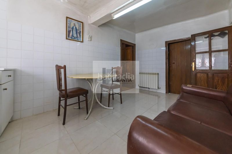 Foto a2dd8b0e-b037-4ba9-b7b7-5fed850ff9d6. Casa amb calefacció a Larraga