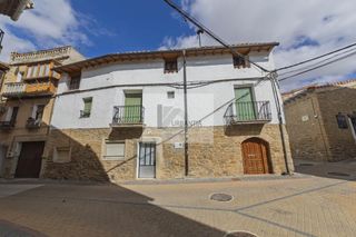 House  Calle sor julia ruiz. Casa de pueblo en larraga 342 m para crear una casa a tu medida