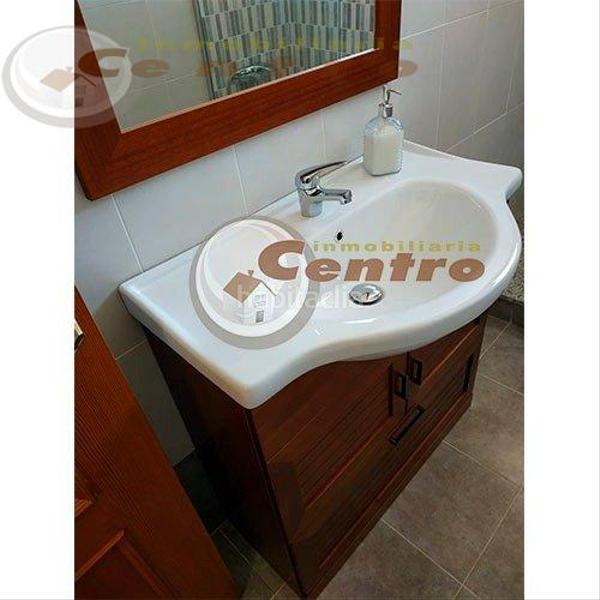 Foto b25b9d81-9bef-4d2f-a1e4-95593bb01f1f. Casa adossada amb calefacció aparcament a Madrigueras