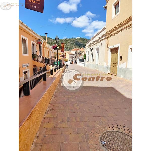 Foto d63098fb-8ecf-41f2-9cee-f99d009dc0c5. Casa a Liétor