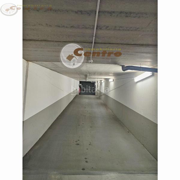 Foto d580b304-90ba-435f-9eb9-2df45d85fd4a. Parking voiture dans Imaginalia - Llanos del Águila Albacete