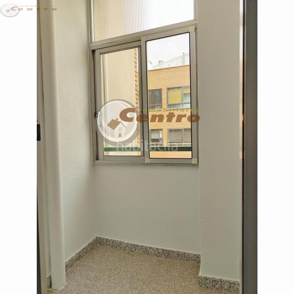 Foto cdce3fbc-5c01-4250-806f-f1a2f4f3abf2. Alquiler piso  en Feria Albacete