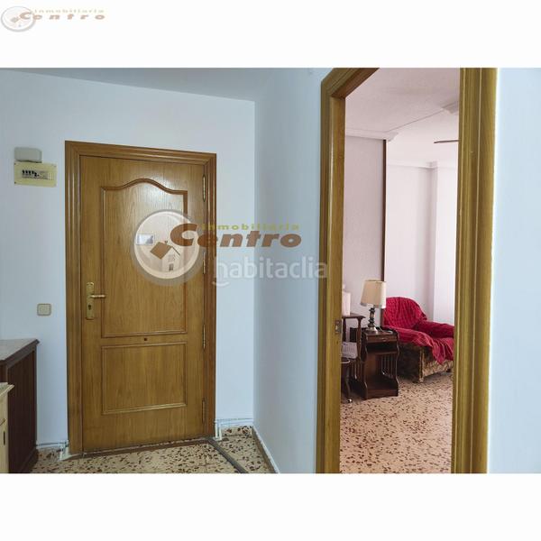 Foto dd9d46af-8287-40e5-a43d-ae92a539f8cc. Rent flat with heating in Feria Albacete
