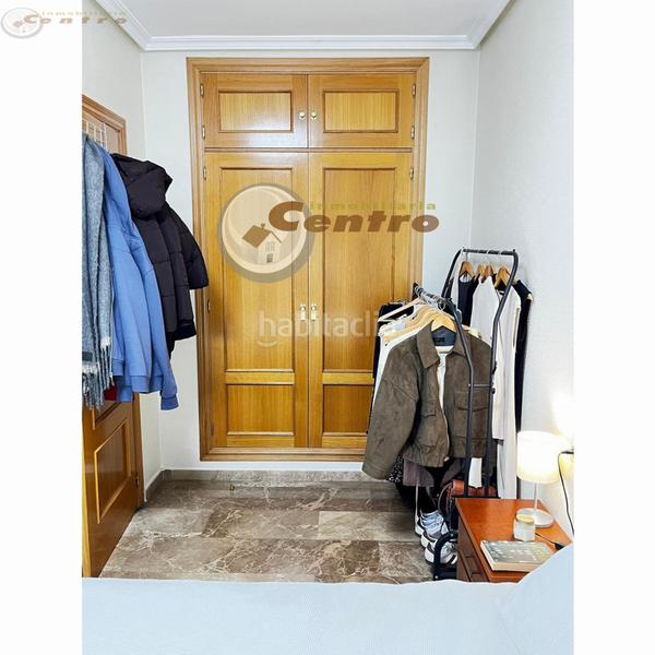 Foto 5fe00fb5-e765-44aa-94c8-5d0ffaab8f56. Piso  en Industria Albacete