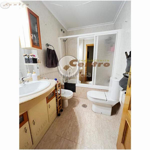 Foto 875ca286-bb92-4981-a2b8-07d3db9bd9d7. Piso  en Industria Albacete