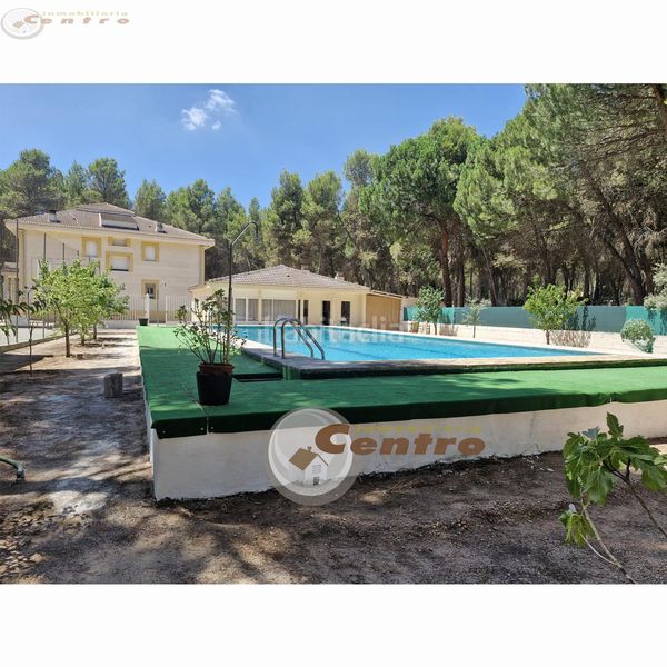 Foto ec3f0e31-ef48-4ede-b5ea-22b6e50c0aa1. Chalet  en Pedanías - Extrarradio Albacete