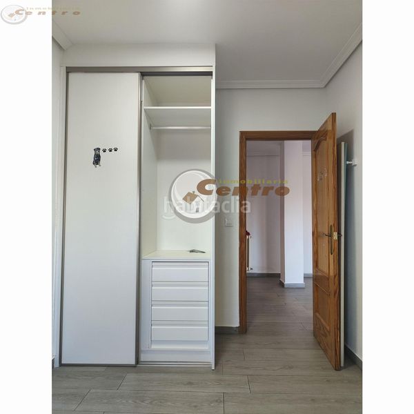 Foto e40a6676-0fc9-443f-801c-d17f4f7ca9ed. Apartament amb calefacció aparcament a Hospital Albacete