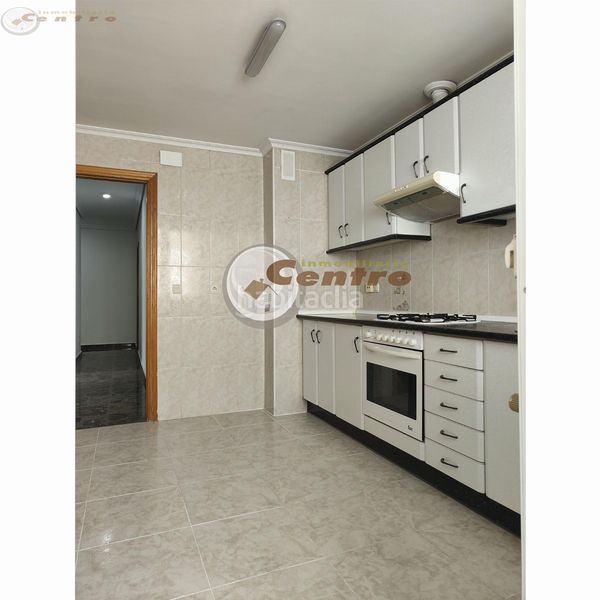 Foto 02a84cc3-5da8-4019-98c4-08fcb351c5a2. Pis amb calefacció a Industria Albacete