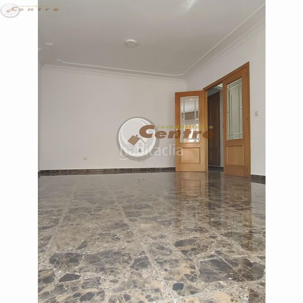 Foto 114e2a50-608e-4589-b038-46a52ff23b2c. Pis amb calefacció a Industria Albacete