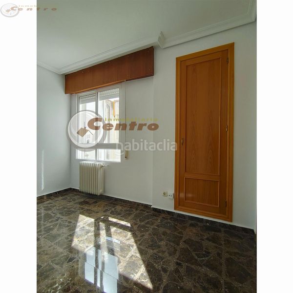 Foto 2077756b-0cf7-4d83-bee6-fa86479536d2. Pis amb calefacció a Industria Albacete