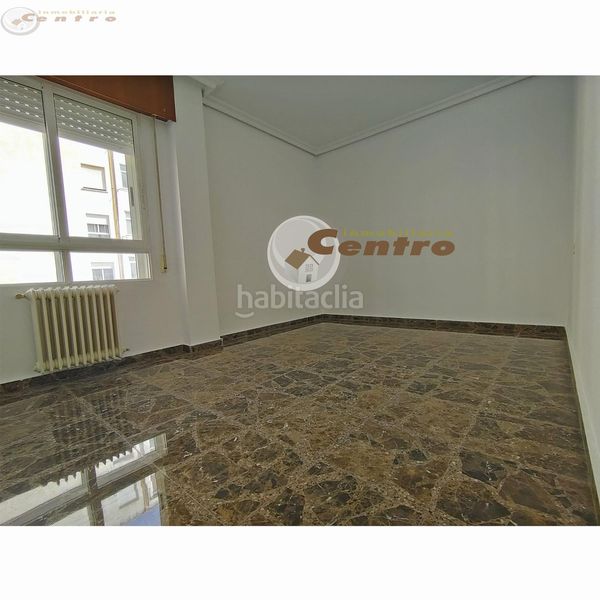 Foto 4ba7309f-563e-4ca7-acf6-9ab86bf2e399. Pis amb calefacció a Industria Albacete