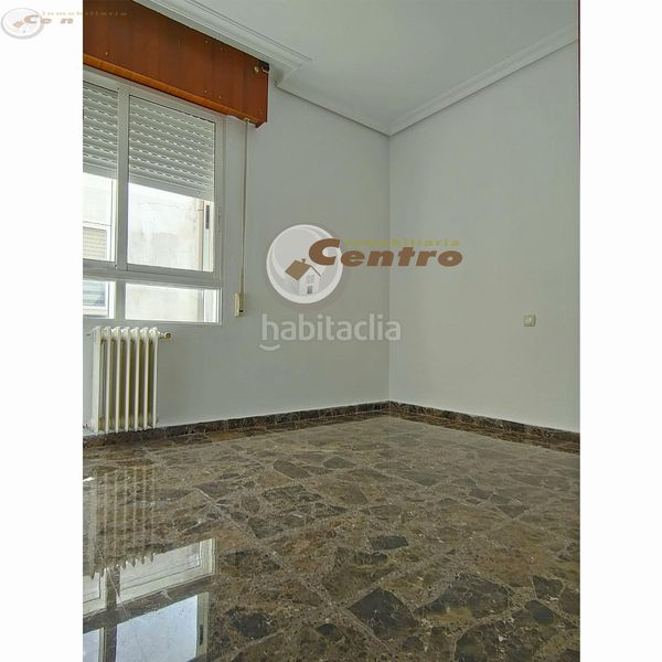 Foto 506ed1d4-1810-4170-9005-f534fb26ea62. Pis amb calefacció a Industria Albacete