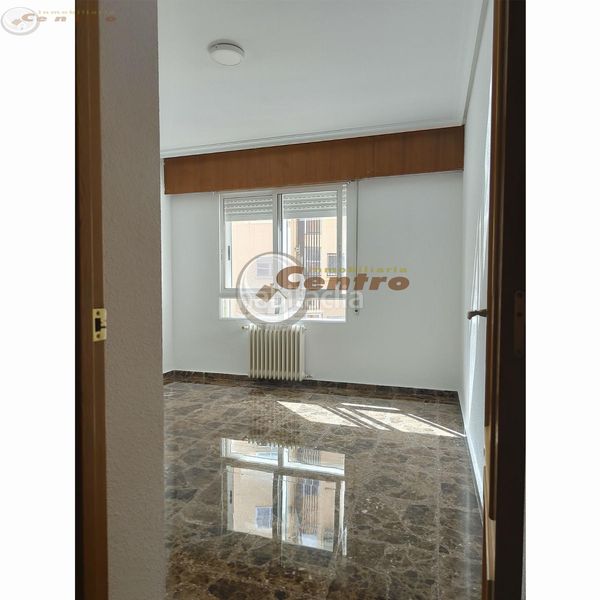 Foto 94393dd5-d40f-42bb-8c4d-905c758c612f. Pis amb calefacció a Industria Albacete