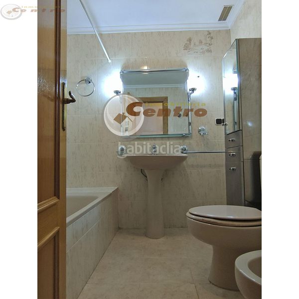 Foto 6180b78e-08ec-468c-a4a2-1089d8842280. Pis amb calefacció aparcament a Feria Albacete