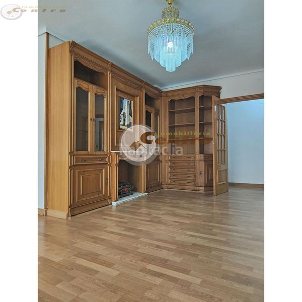 Foto a9d89ce5-09a5-4c03-be0b-9599ef299806. Pis amb calefacció aparcament a Feria Albacete