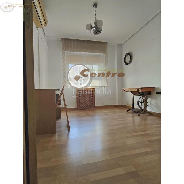 Foto ba09389d-b264-4da7-a182-f0a19a254574. Pis amb calefacció aparcament a Feria Albacete