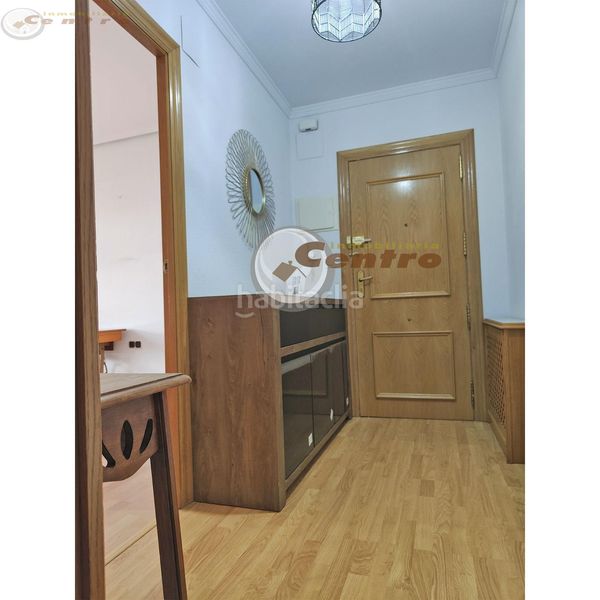 Foto ba4ed895-7934-4481-84ad-f791e67dffc4. Pis amb calefacció aparcament a Feria Albacete